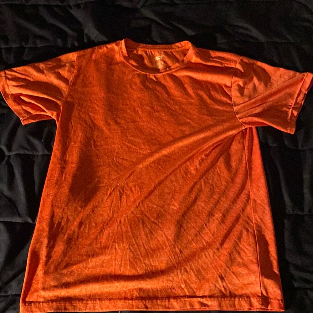 Zone Pro Mens Medium red shirt